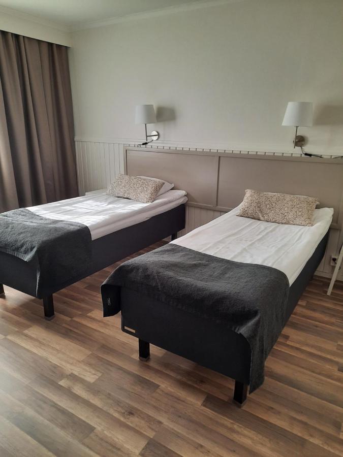 Juthbacka Hotell Uusikaarlepyy Kültér fotó