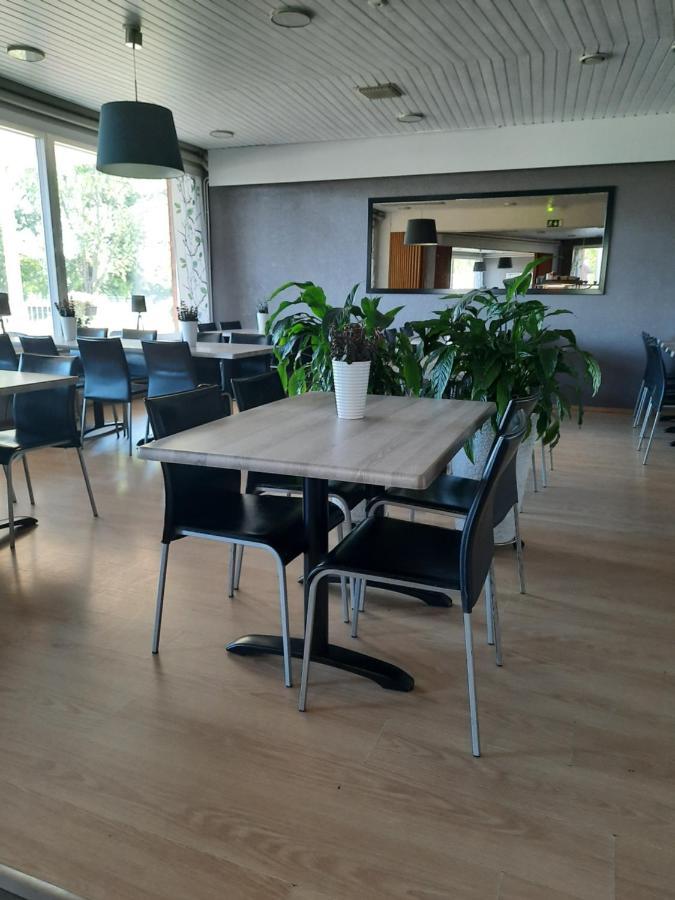 Juthbacka Hotell Uusikaarlepyy Kültér fotó