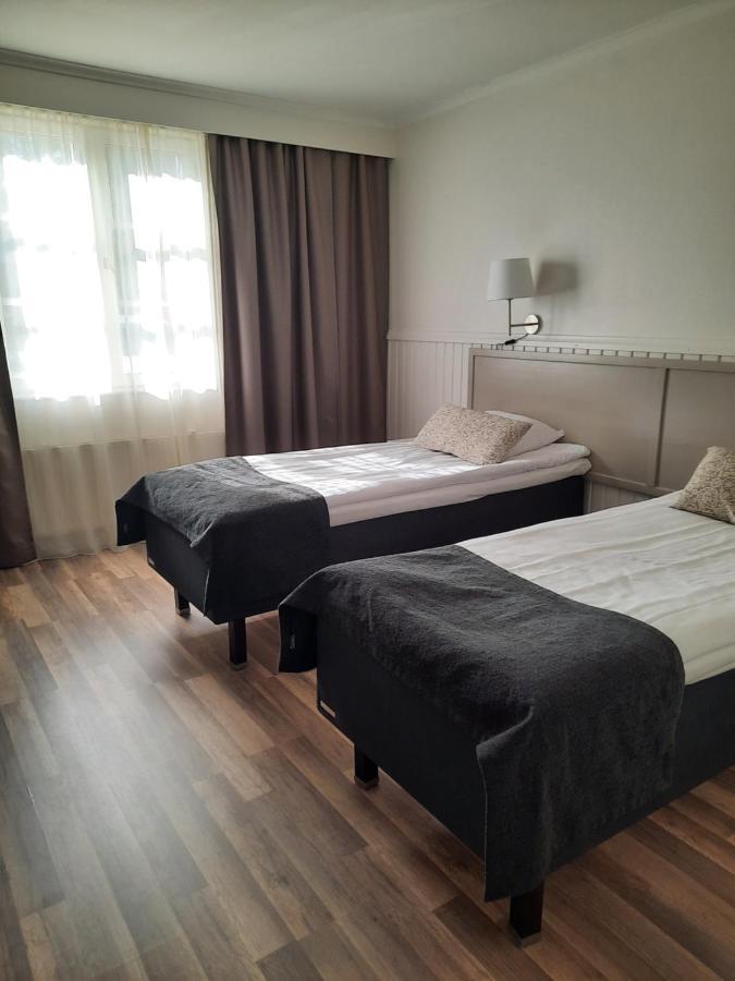 Juthbacka Hotell Uusikaarlepyy Kültér fotó